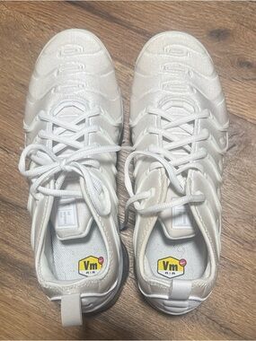 Nike Men's White Sneakers